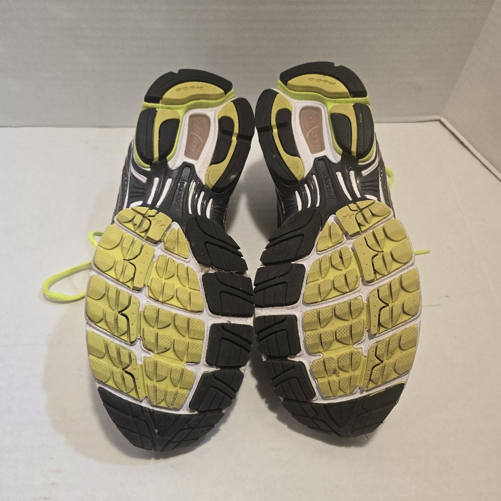 Women running‎ shoes - Picture 2 of 6